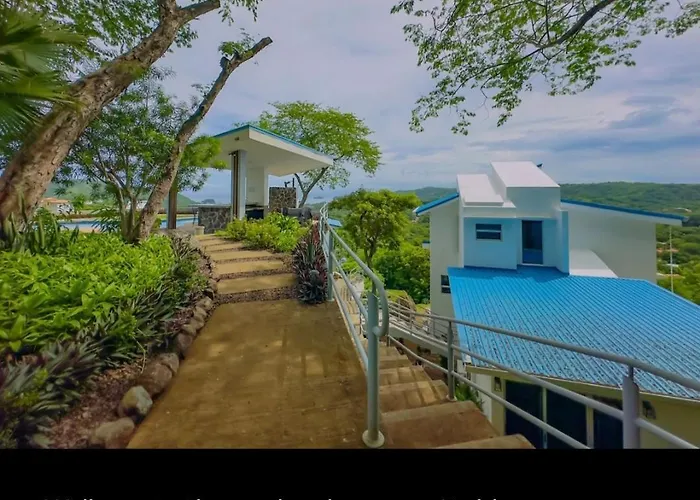 Gorgeous Ocean View Private Home, 4 Bedrooms With En Suite, Private Plunge Pool Сasa de vacaciones