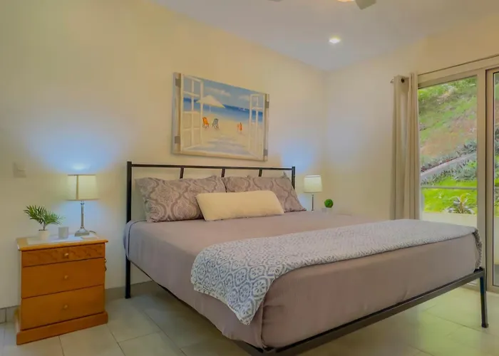 Сasa de vacaciones Gorgeous Ocean View Private Home, 4 Bedrooms With En Suite, Private Plunge Pool Coco