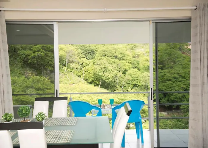 Gorgeous Ocean View Private Home, 4 Bedrooms With En Suite, Private Plunge Pool Сasa de vacaciones