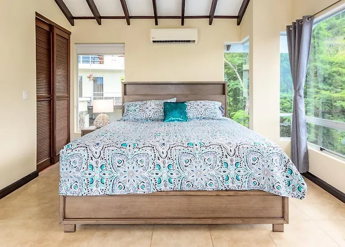 Gorgeous Ocean View Private Home, 4 Bedrooms With En Suite, Private Plunge Pool Casa vacanze